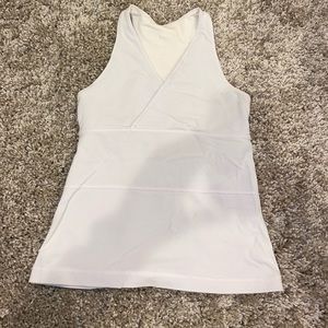 Lululemon tank